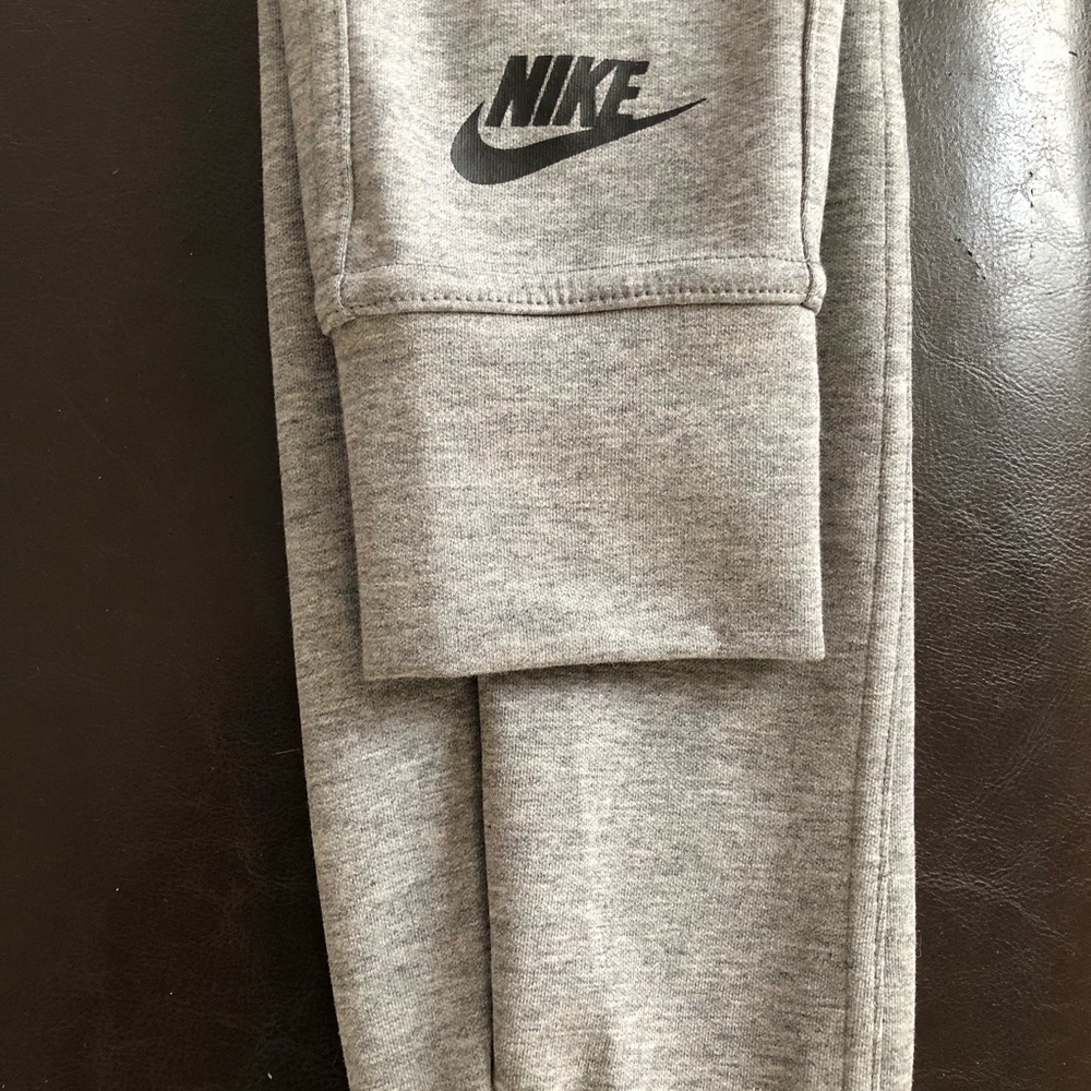 Nike Essentials Leggings XS